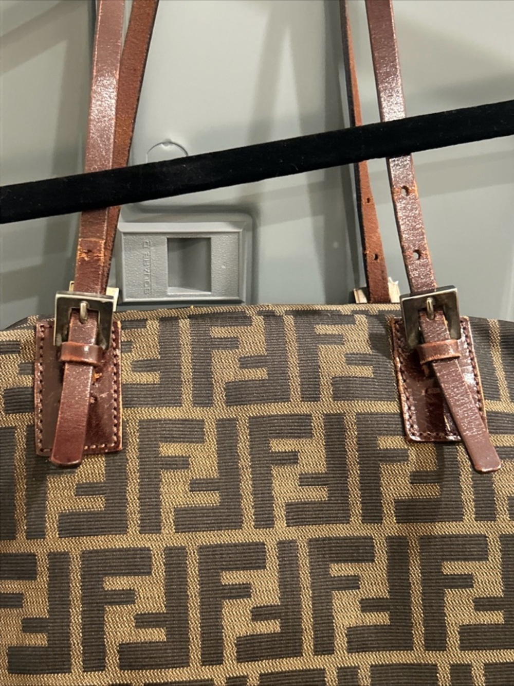 Fendi Zucca FF  Shoulder Bag Vintage  Brown Black canvas Tote 💯 authentic - Picture 8 of 13